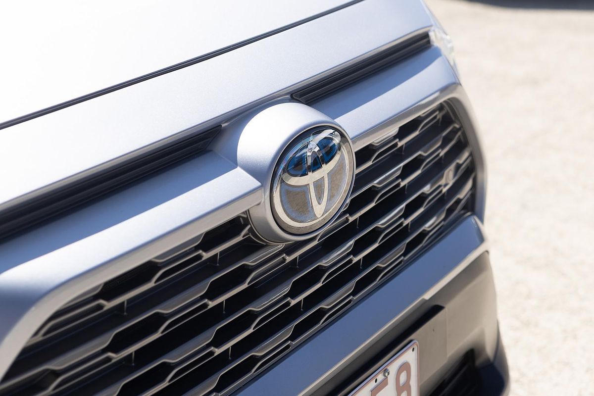 2024 Toyota RAV4 GXL AXAH54R