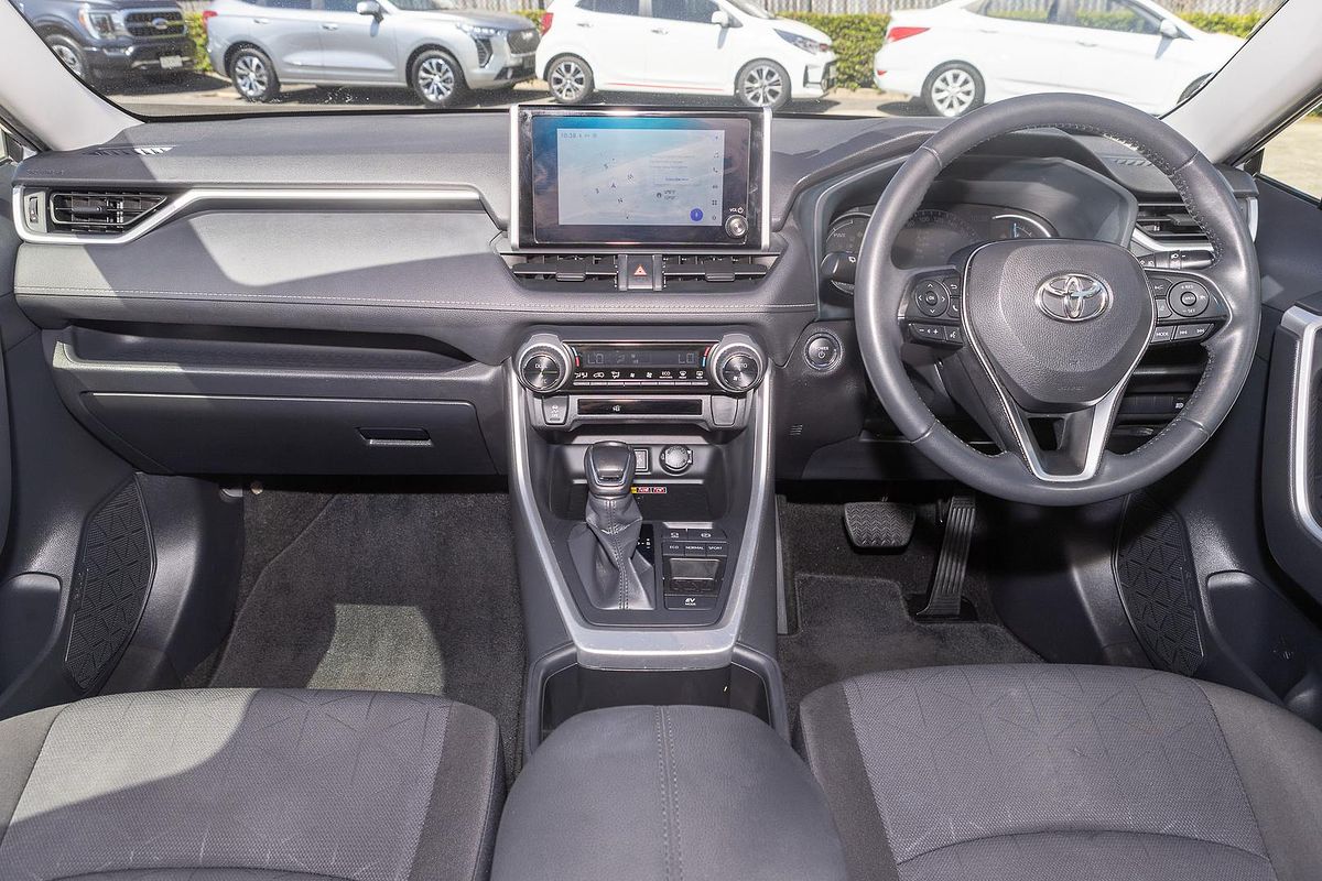 2024 Toyota RAV4 GXL AXAH54R