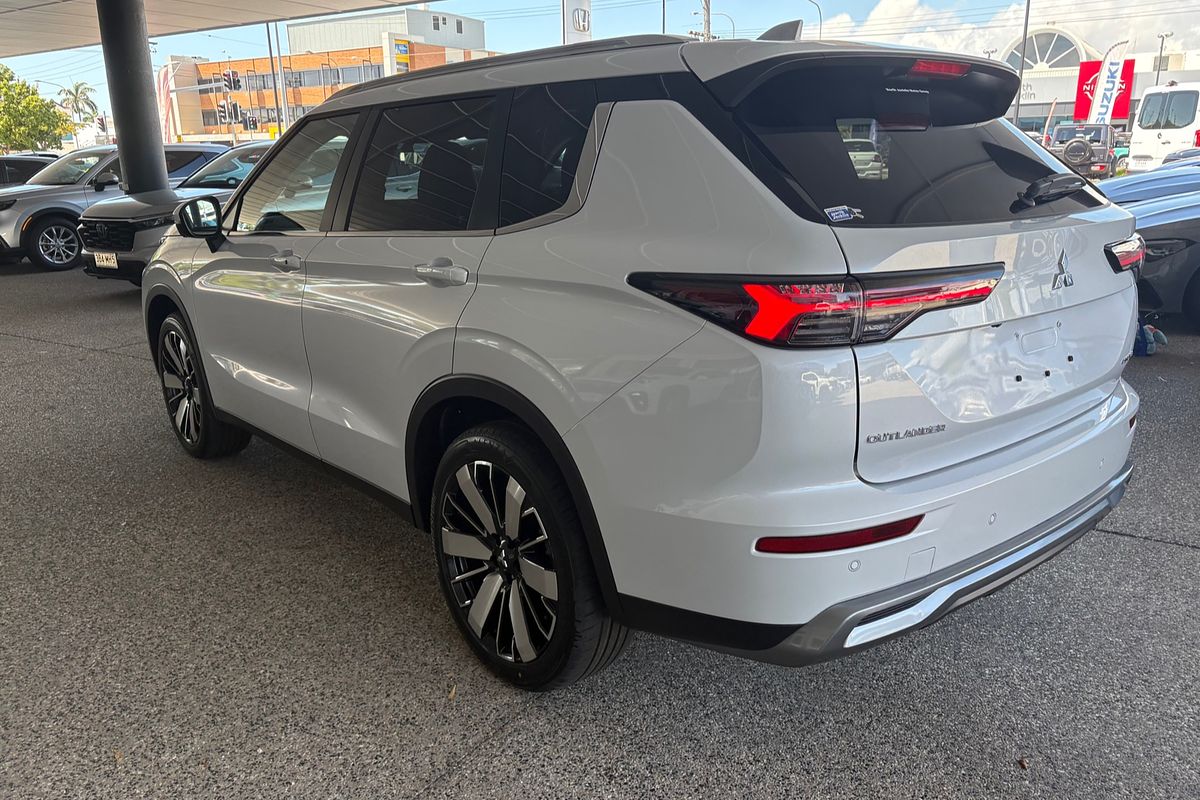 2025 Mitsubishi Outlander Aspire ZM