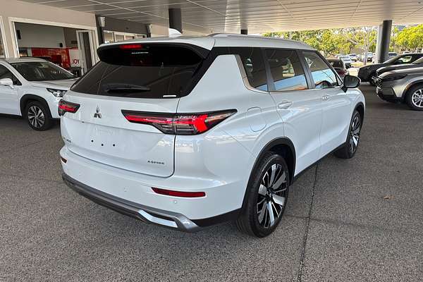 2025 Mitsubishi Outlander Aspire ZM