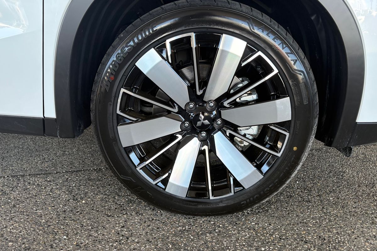 2025 Mitsubishi Outlander Aspire ZM
