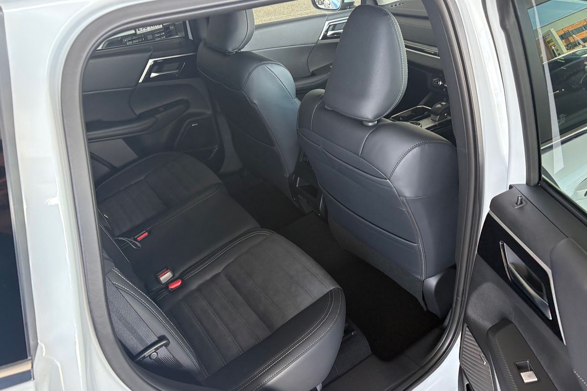 2025 Mitsubishi Outlander Aspire ZM