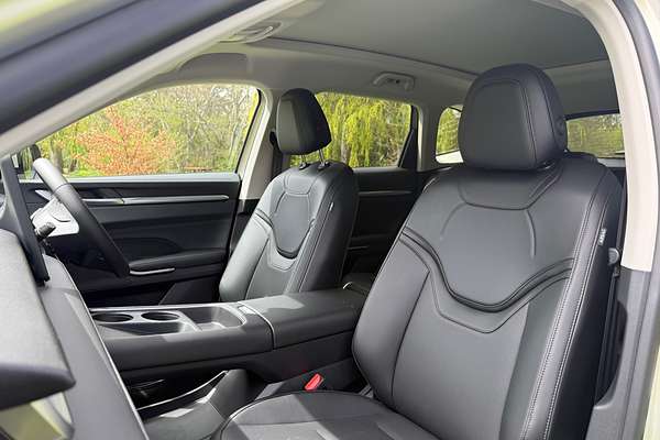 2025 GWM Haval H6 Ultra Hybrid B01