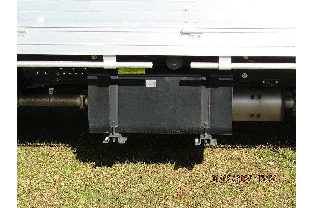 2023 Isuzu N Series NQR 87/80-190 4x2 LWB