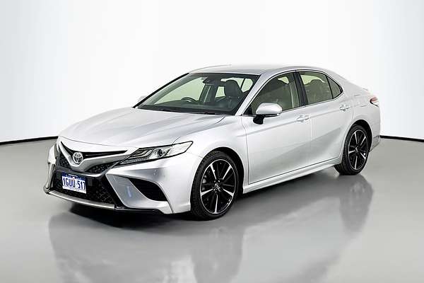 2019 Toyota Camry SX GSV70R