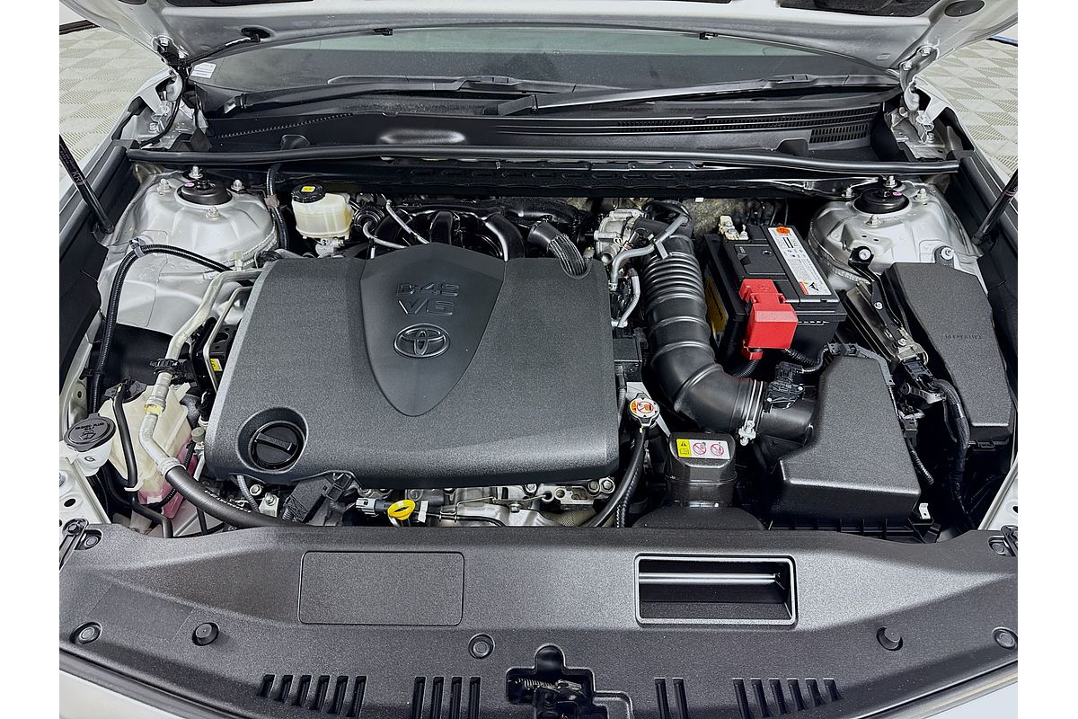 2019 Toyota Camry SX GSV70R