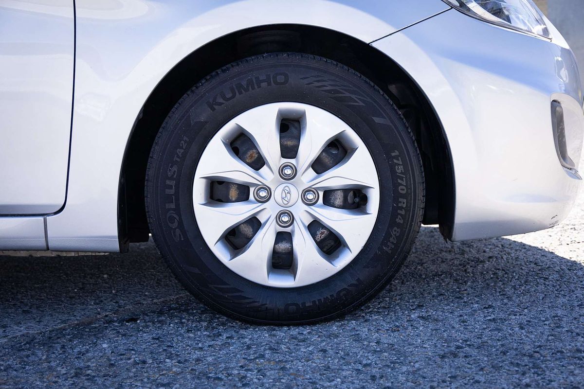 2017 Hyundai Accent Active RB4