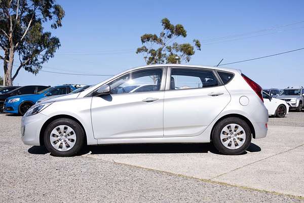 2017 Hyundai Accent Active RB4