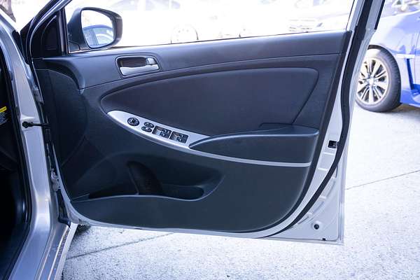 2017 Hyundai Accent Active RB4