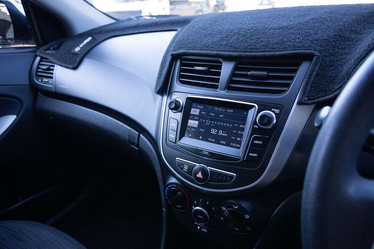 2017 Hyundai Accent Active RB4