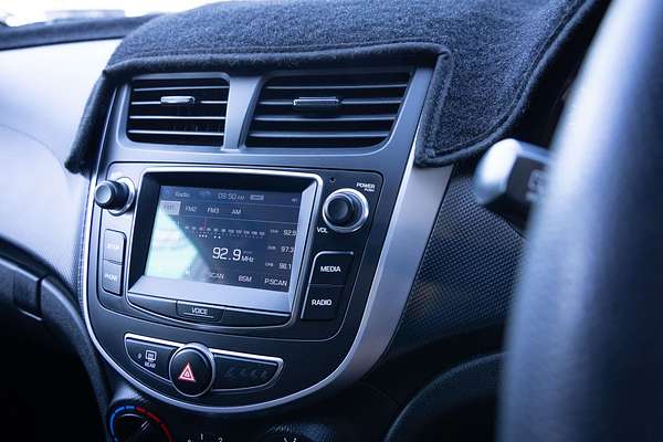 2017 Hyundai Accent Active RB4