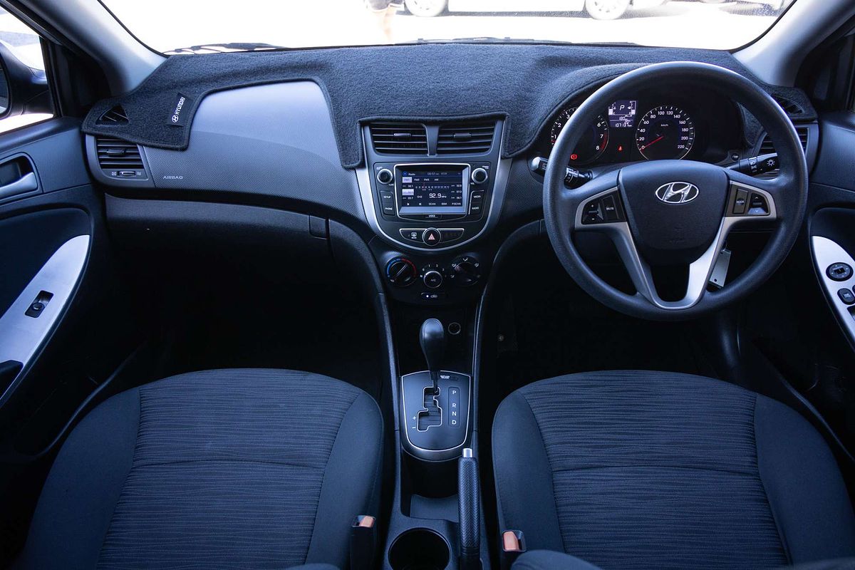 2017 Hyundai Accent Active RB4