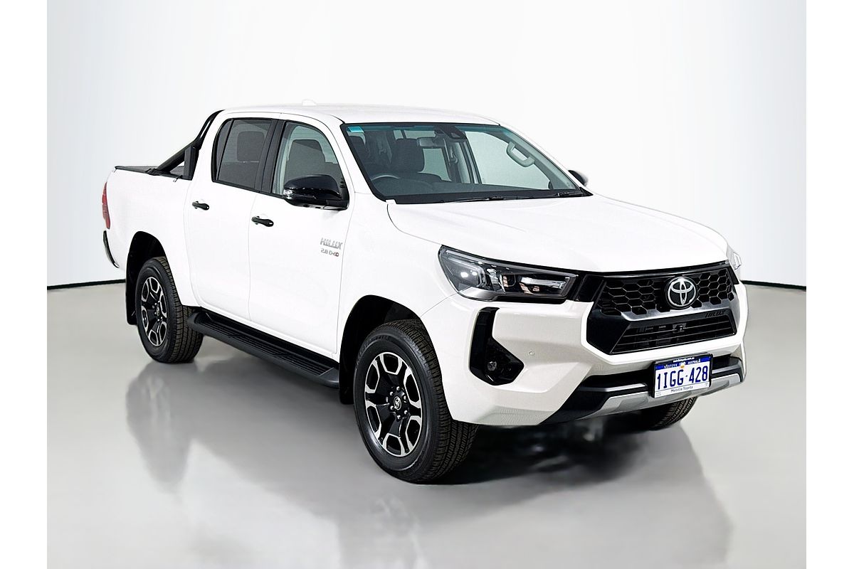 2024 Toyota Hilux SR5 48V GUN126R 4X4