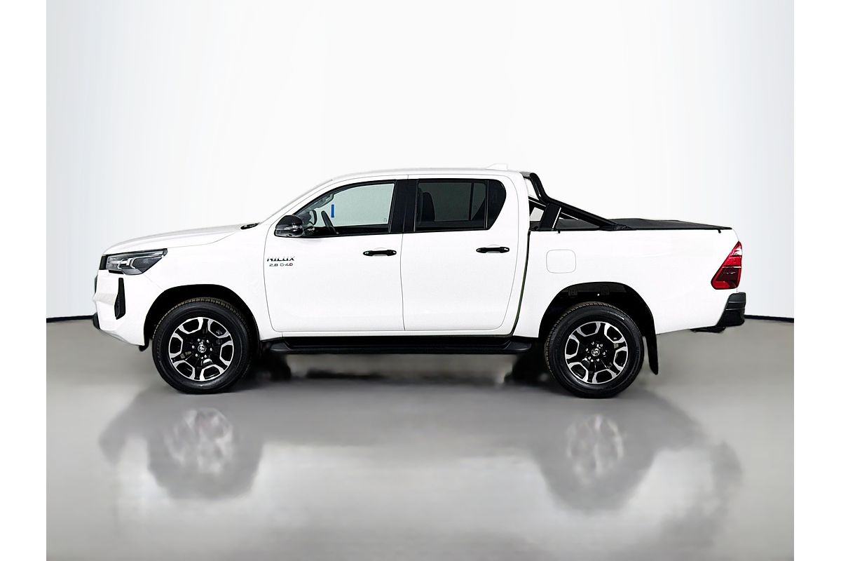 2024 Toyota Hilux SR5 48V GUN126R 4X4