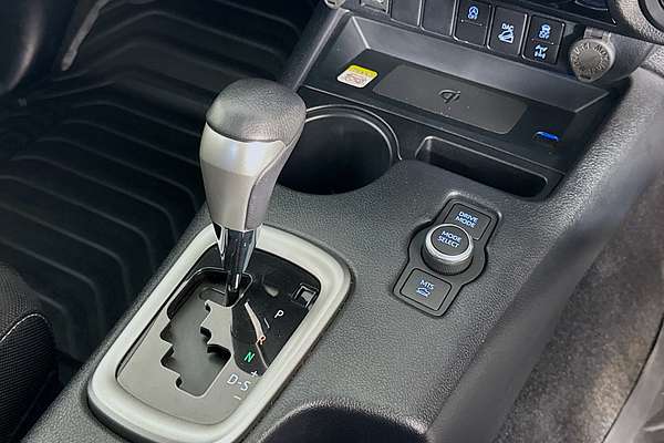 2024 Toyota Hilux SR5 48V GUN126R 4X4