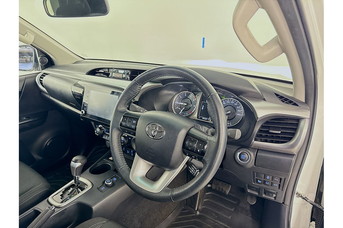 2024 Toyota Hilux SR5 48V GUN126R 4X4