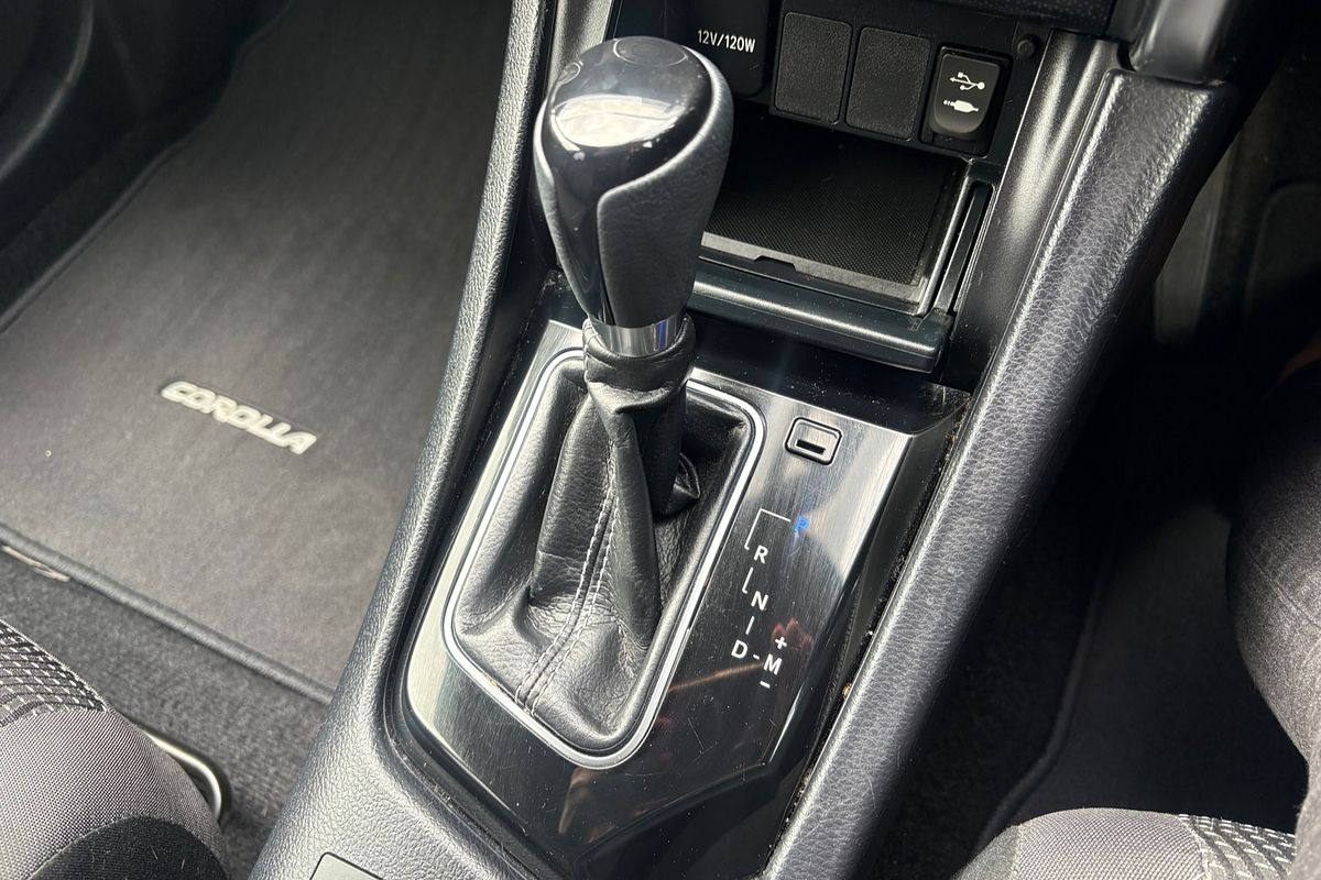 2018 Toyota Corolla Ascent Sport ZRE182R