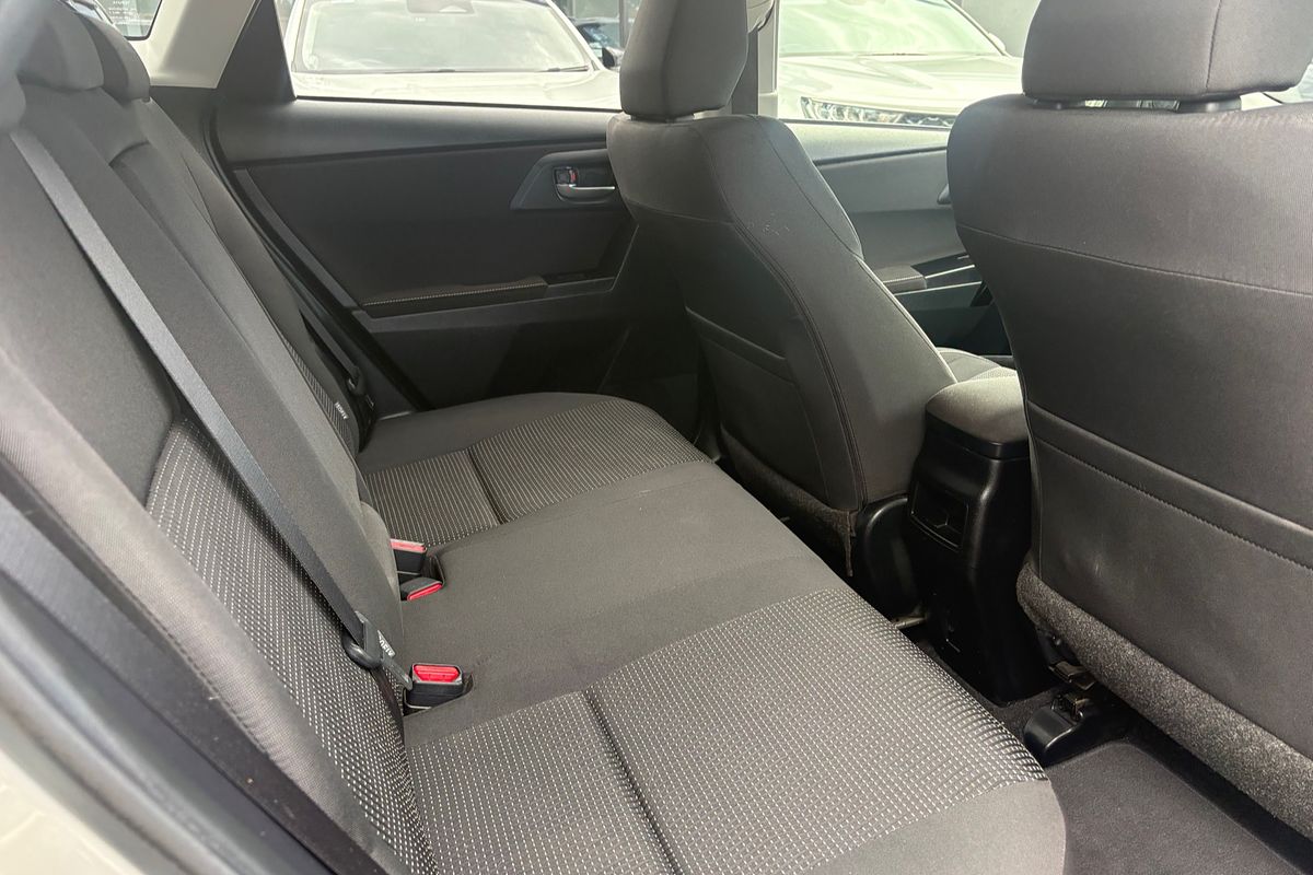 2018 Toyota Corolla Ascent Sport ZRE182R