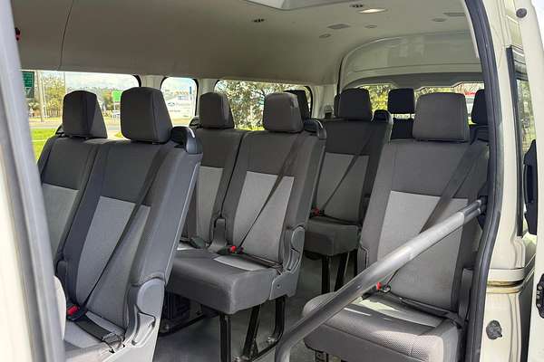 2019 Toyota Hiace Commuter GDH322R ELWB High Roof