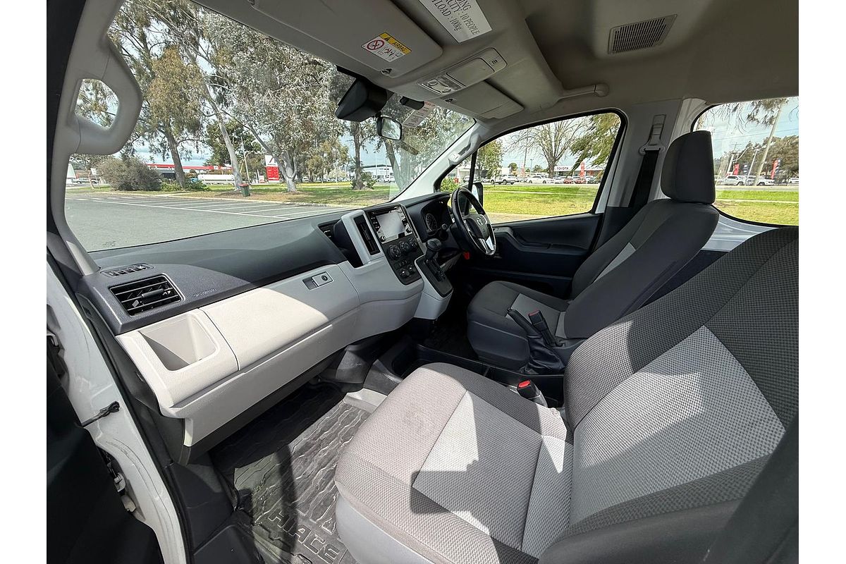 2019 Toyota Hiace Commuter GDH322R ELWB High Roof