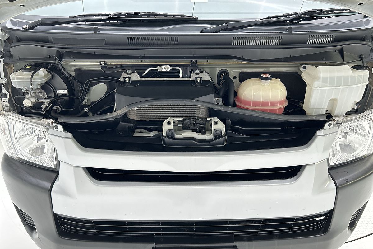 2017 Toyota Hiace Commuter KDH223R ELWB High Roof