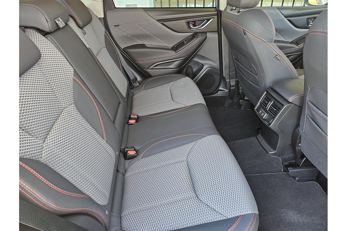 2025 Subaru Forester 2.5i Sport S5
