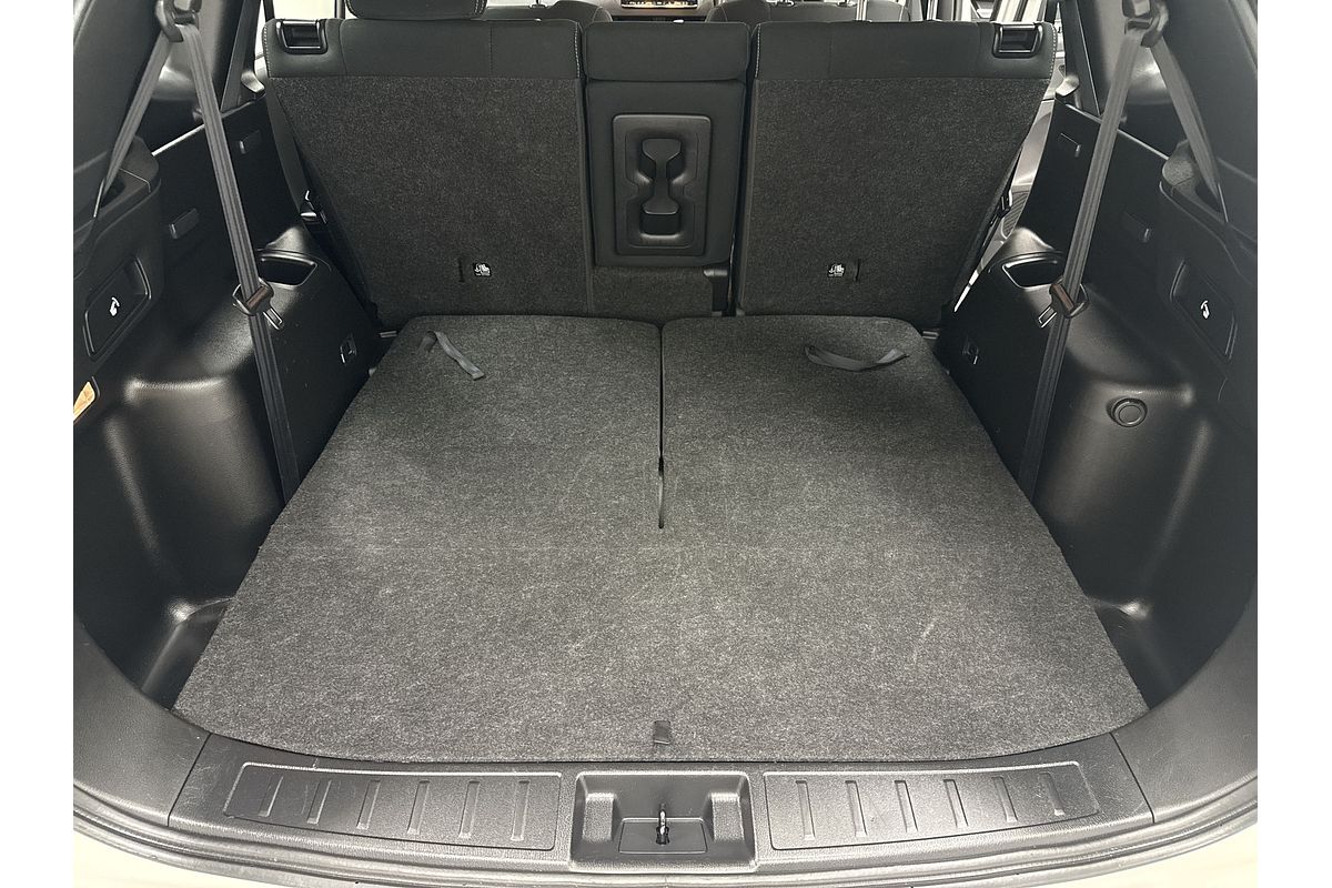 2023 Mitsubishi Outlander ES ZM