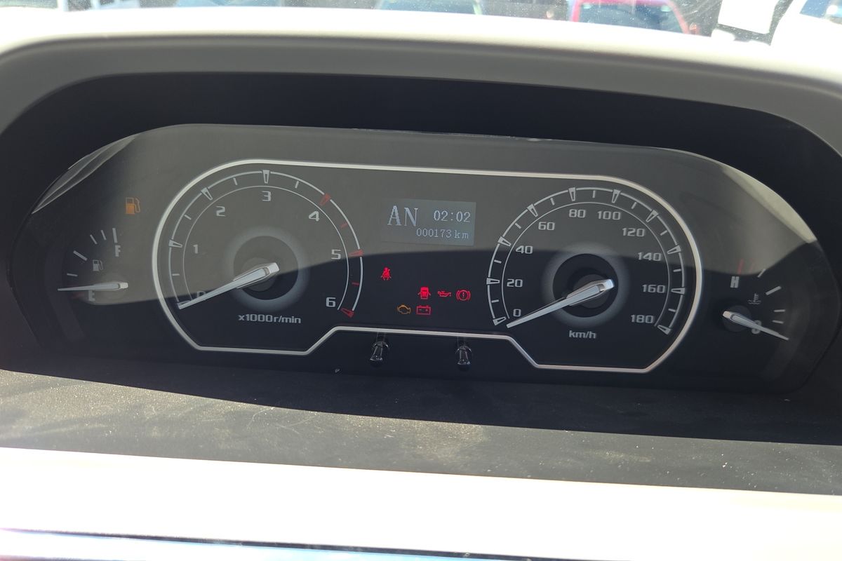 2023 LDV V80   SWB Low Roof