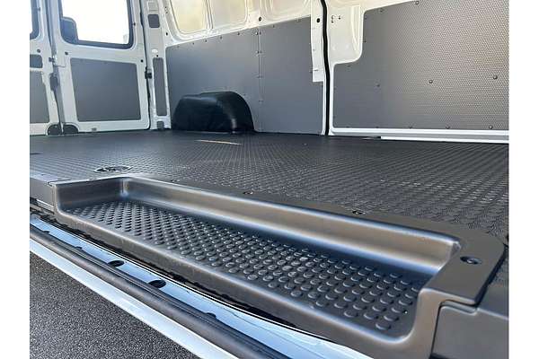 2023 LDV V80   SWB Low Roof