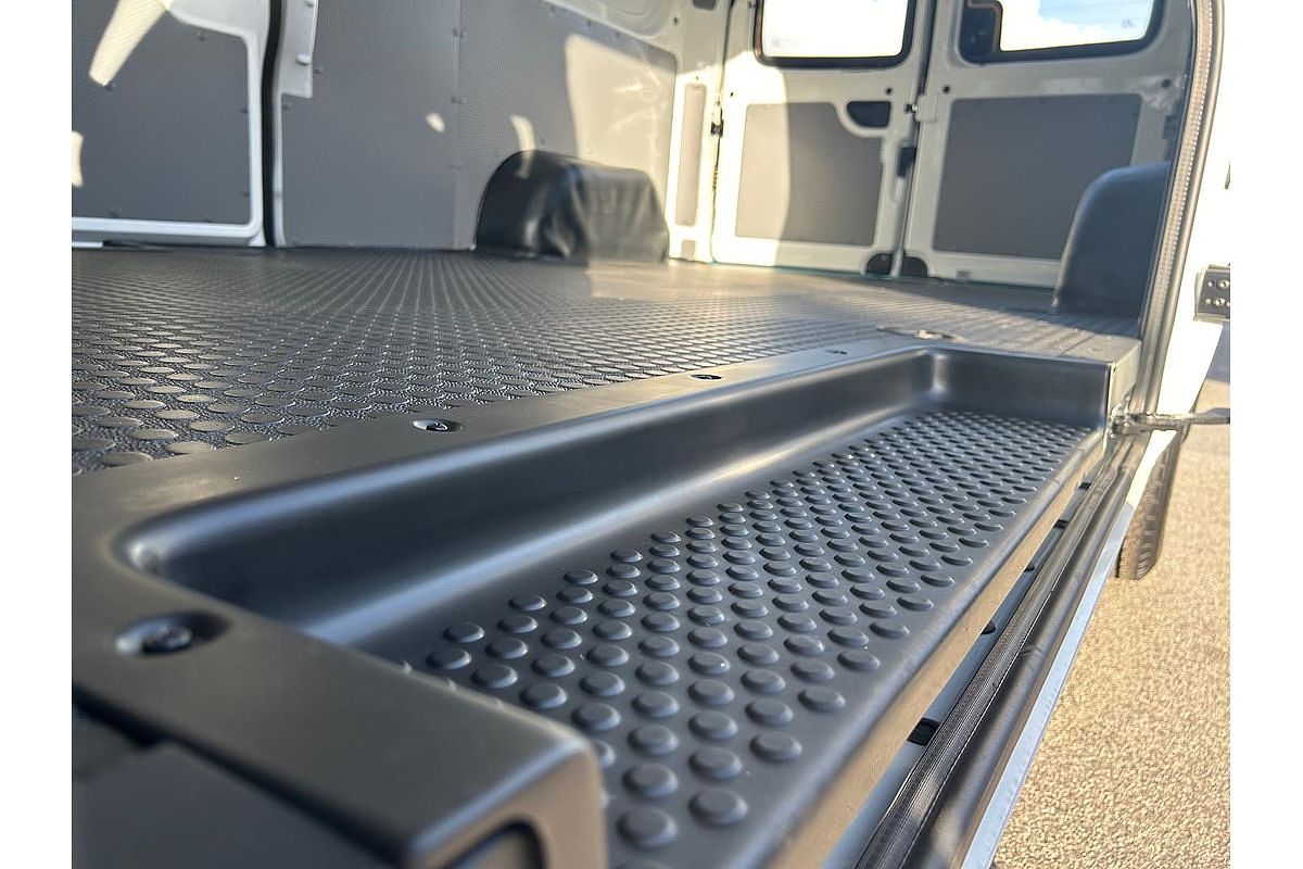 2023 LDV V80   SWB Low Roof