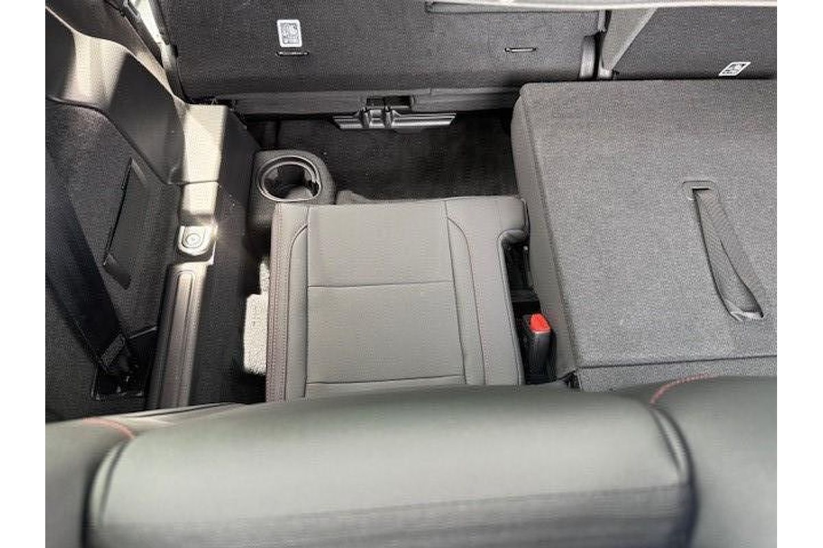 2019 Land Rover Discovery SD4 S Series 5