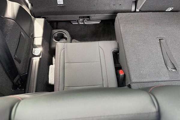 2019 Land Rover Discovery SD4 S Series 5