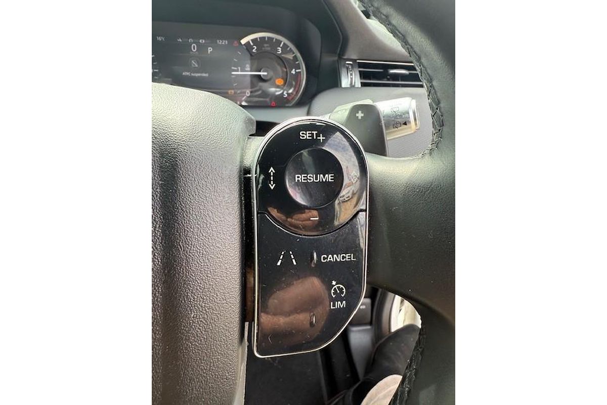 2019 Land Rover Discovery SD4 S Series 5