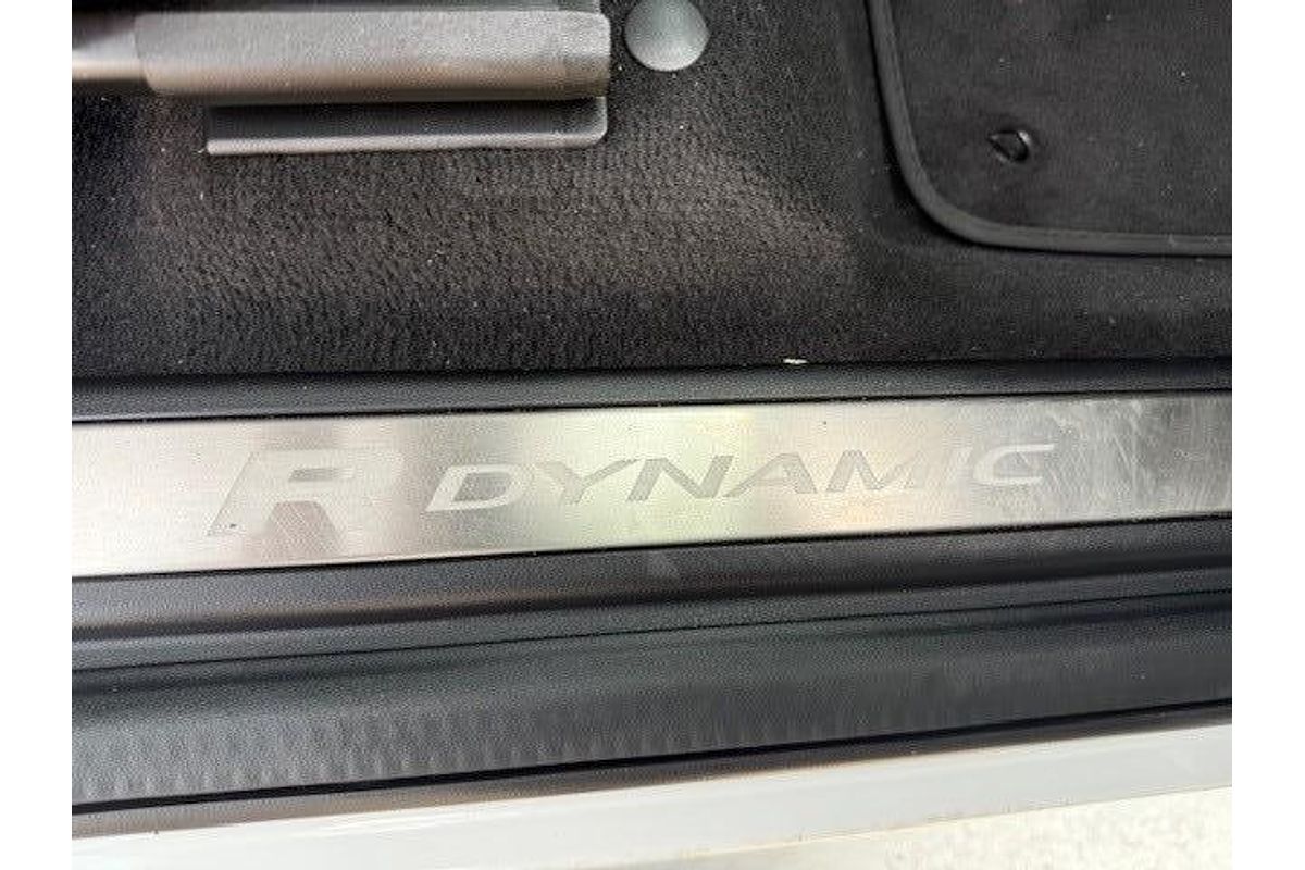 2019 Land Rover Discovery SD4 S Series 5
