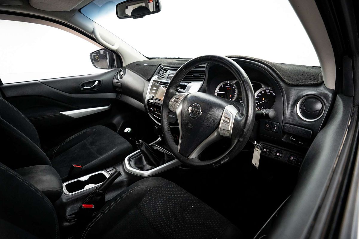 2015 Nissan Navara ST D23 4X4