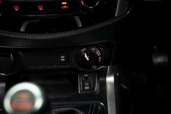 2015 Nissan Navara ST D23 4X4