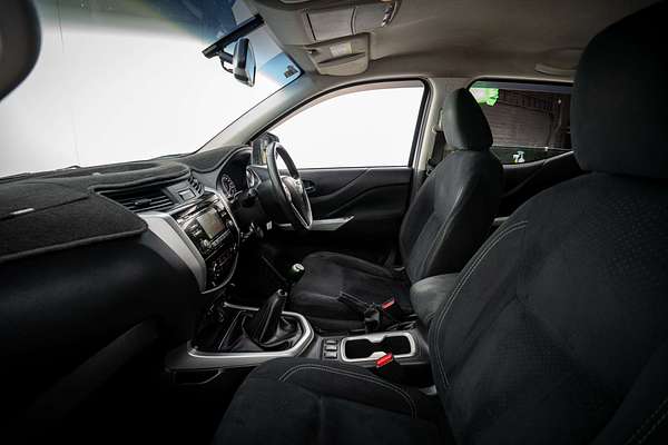 2015 Nissan Navara ST D23 4X4