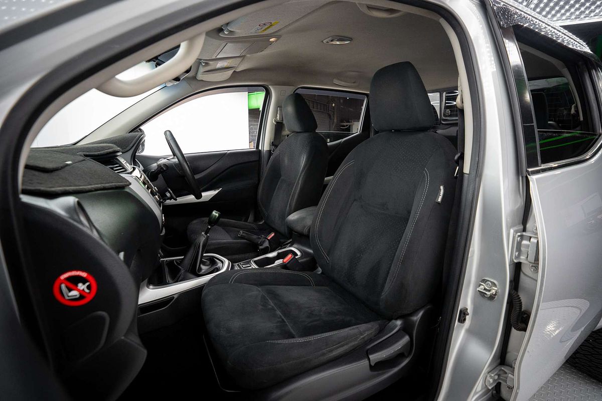 2015 Nissan Navara ST D23 4X4