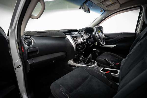 2015 Nissan Navara ST D23 4X4