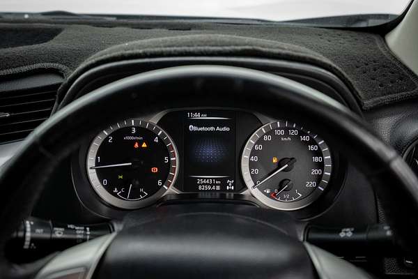 2015 Nissan Navara ST D23 4X4