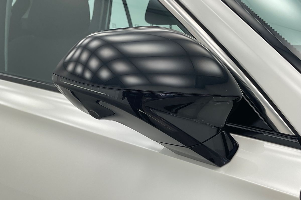 2025 MG HS Vibe AS33