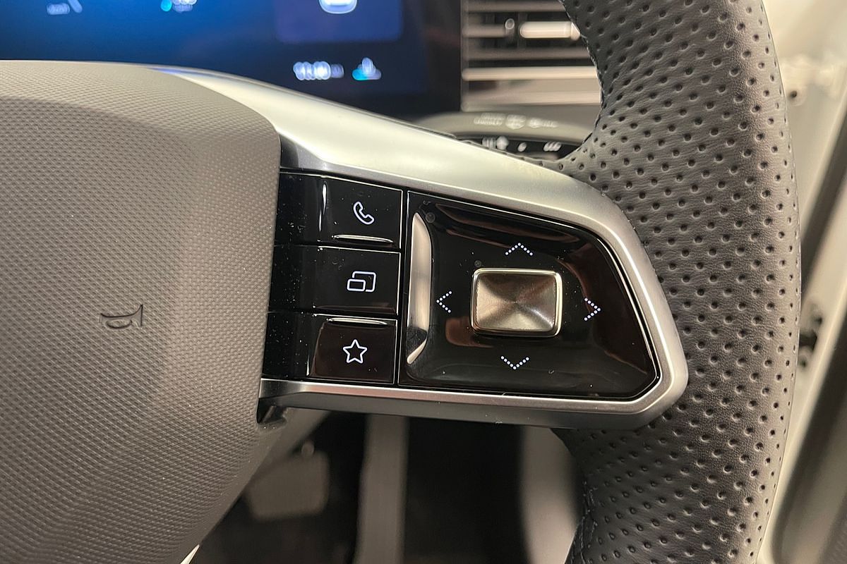 2025 MG HS Vibe AS33