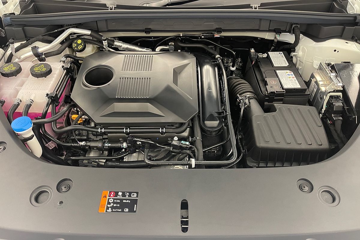 2025 MG HS Vibe AS33