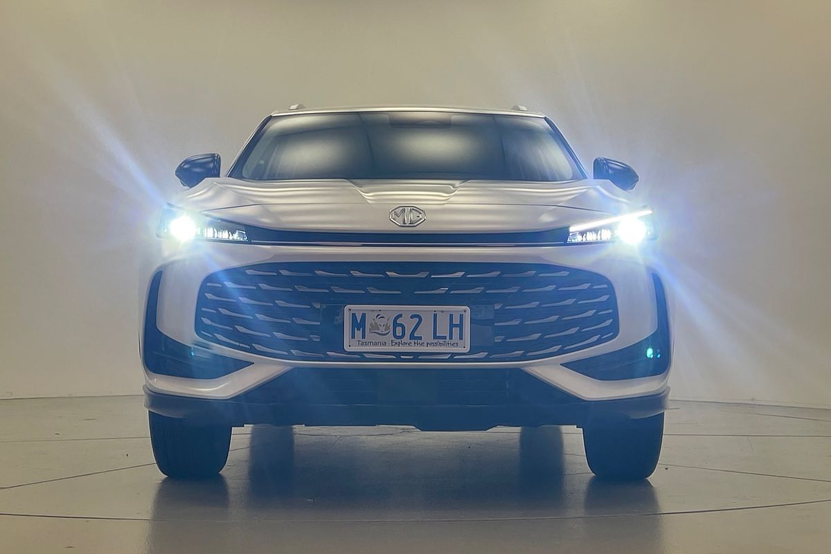 2025 MG HS Vibe AS33