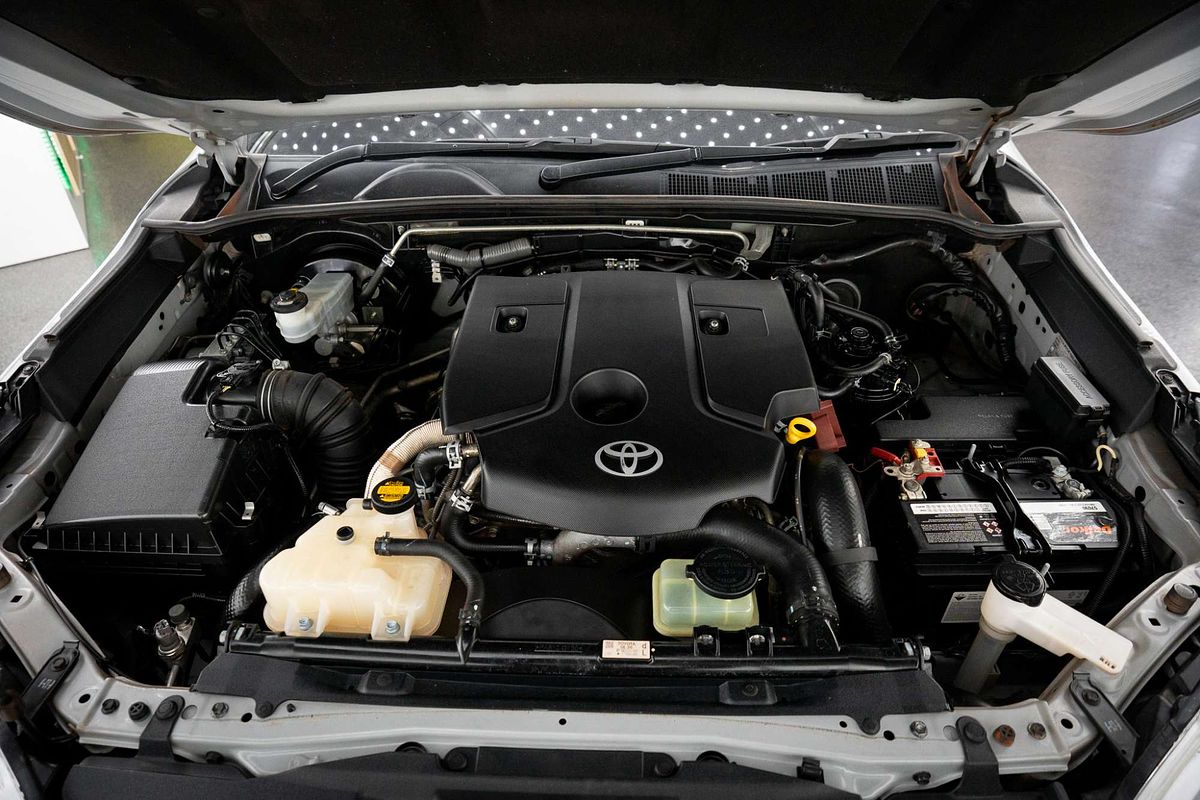 2016 Toyota Hilux SR5 GUN126R 4X4