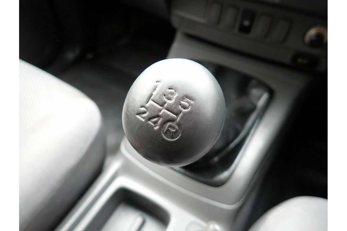 2012 Toyota Hilux SR KUN16R MY12 Rear Wheel Drive