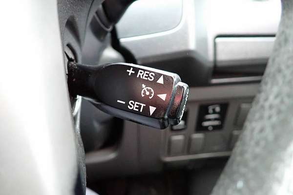 2012 Toyota Hilux SR KUN16R MY12 Rear Wheel Drive