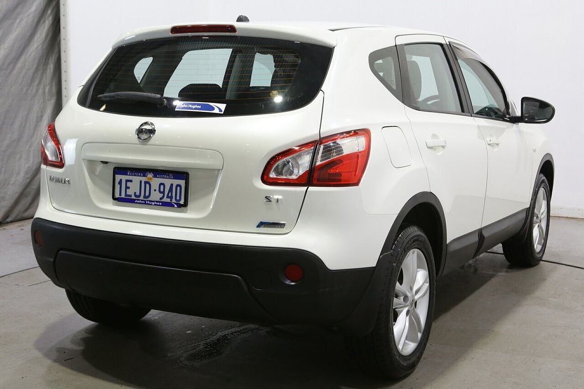 2013 Nissan Dualis ST J10 Series 3