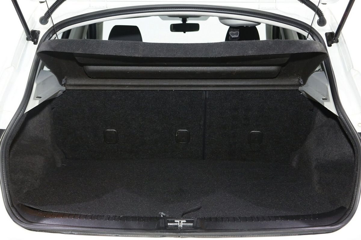 2013 Nissan Dualis ST J10 Series 3