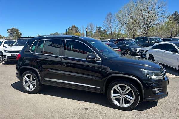 2015 Volkswagen Tiguan 155TSI R-Line 5N